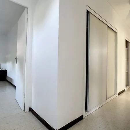 3 Balcon Parking Apartment *